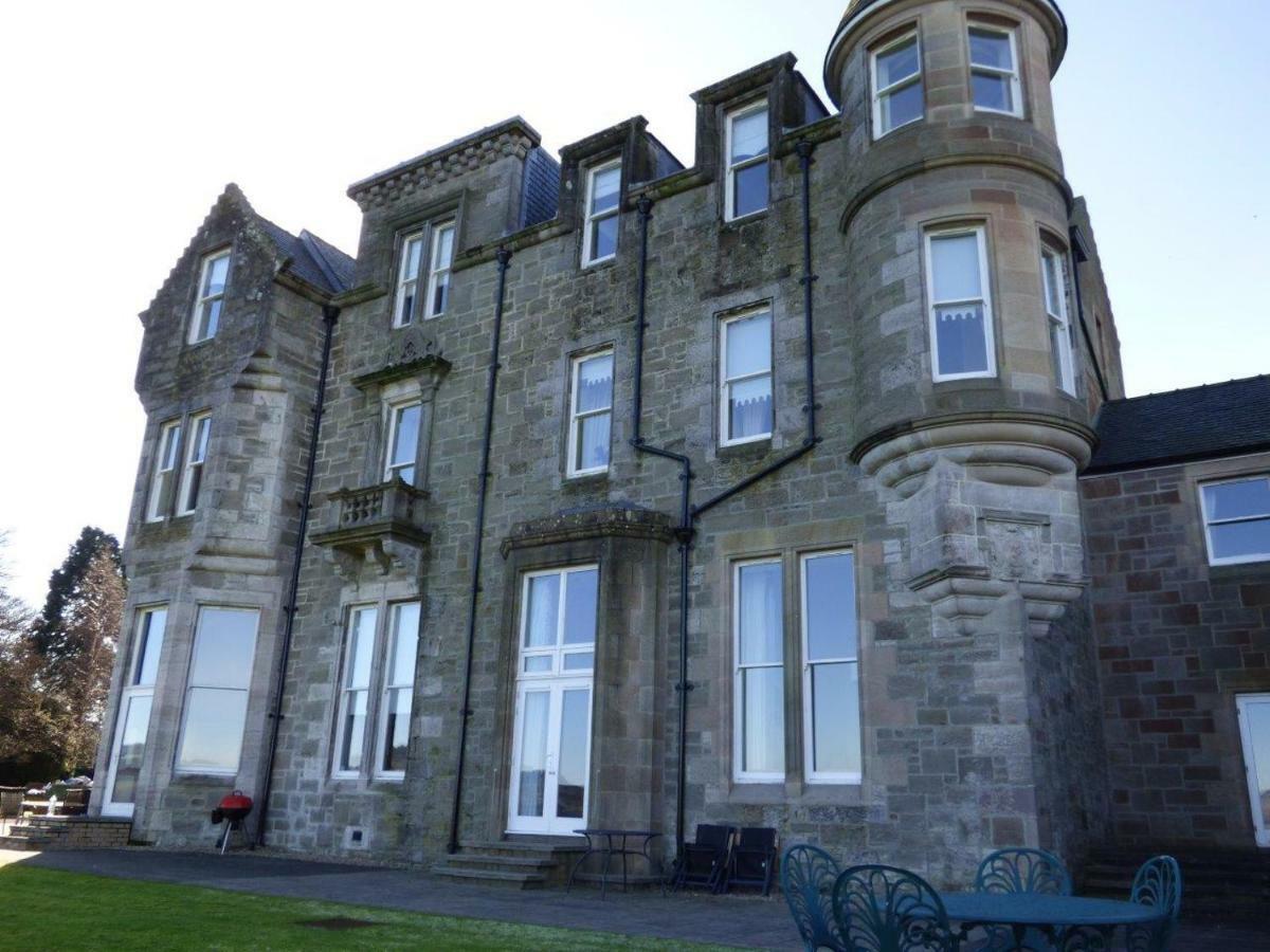 The Pipers No 7 Lomond Castle Apartment Balloch Exterior photo